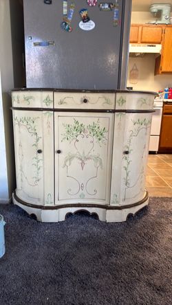 Credenza cabinet