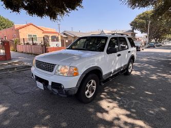 2003 FORD EXPLORER XLT 199k mi 4x4 TOW PACKAGE CLEAN TITLE RUNS LIKE NEW 2025 REG   3rd ROW