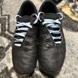Nike phantom soccer  cleats
