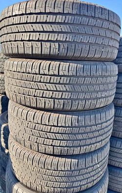 205 55 16 vendo un set de llantas usadas en excelente condición marca GOODYEAR