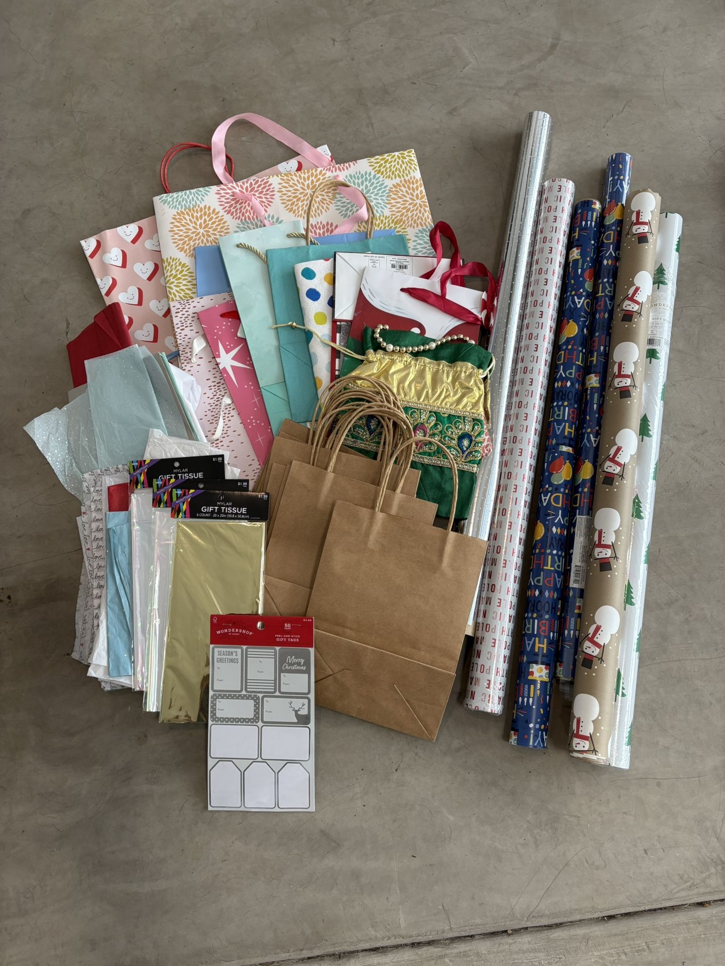 Gift Wrap/bags Set