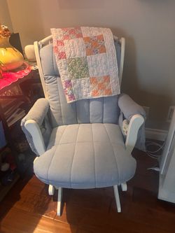 Dutailier Glider Chair