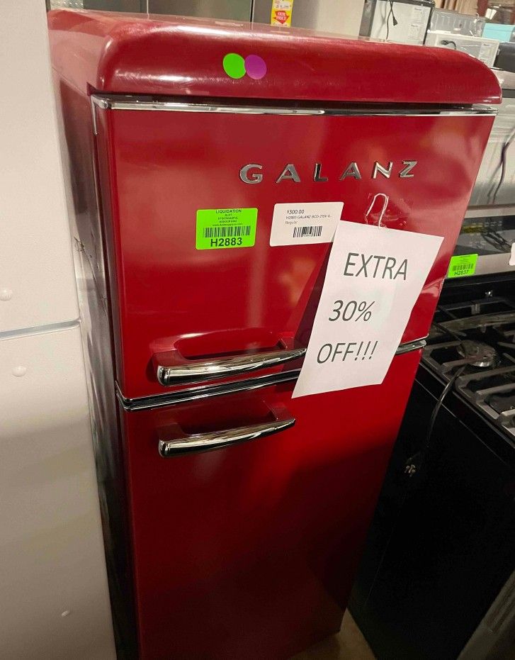 GALANZ BCD215V62H 7.6 cu.ft. Retro Mini Refrigerator for Sale in