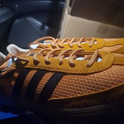 Adidas  Handball Spezial Size 12m. New