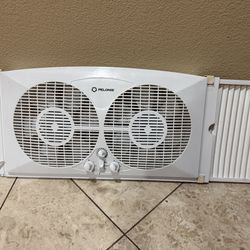 Pelonis Electrically Reversible Twin Window Fan