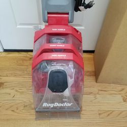 NEW cond Rug  Doctor Carpet CLEANING SOLUTION SYSTEM  , AMAZING POWER SUCTION  , WOTKS EXCELLENT  ,  In THE BOX 