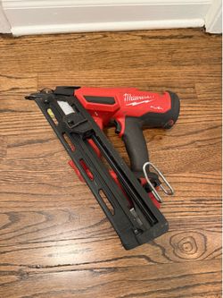 M18 FUEL 18-Volt Lithium-Ion Brushless Cordless Gen II 15-Gauge Angled Finish Nailer (Tool-Only)