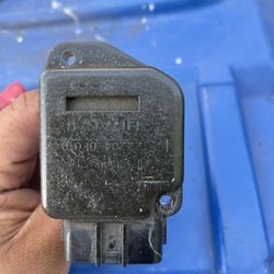 01-04 Toyota Sequoia 4.7L V8 Air Flow Meter Sensor OEM 22204-0F010 $20