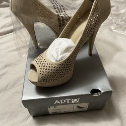 Tan Woman Heels Size 8 