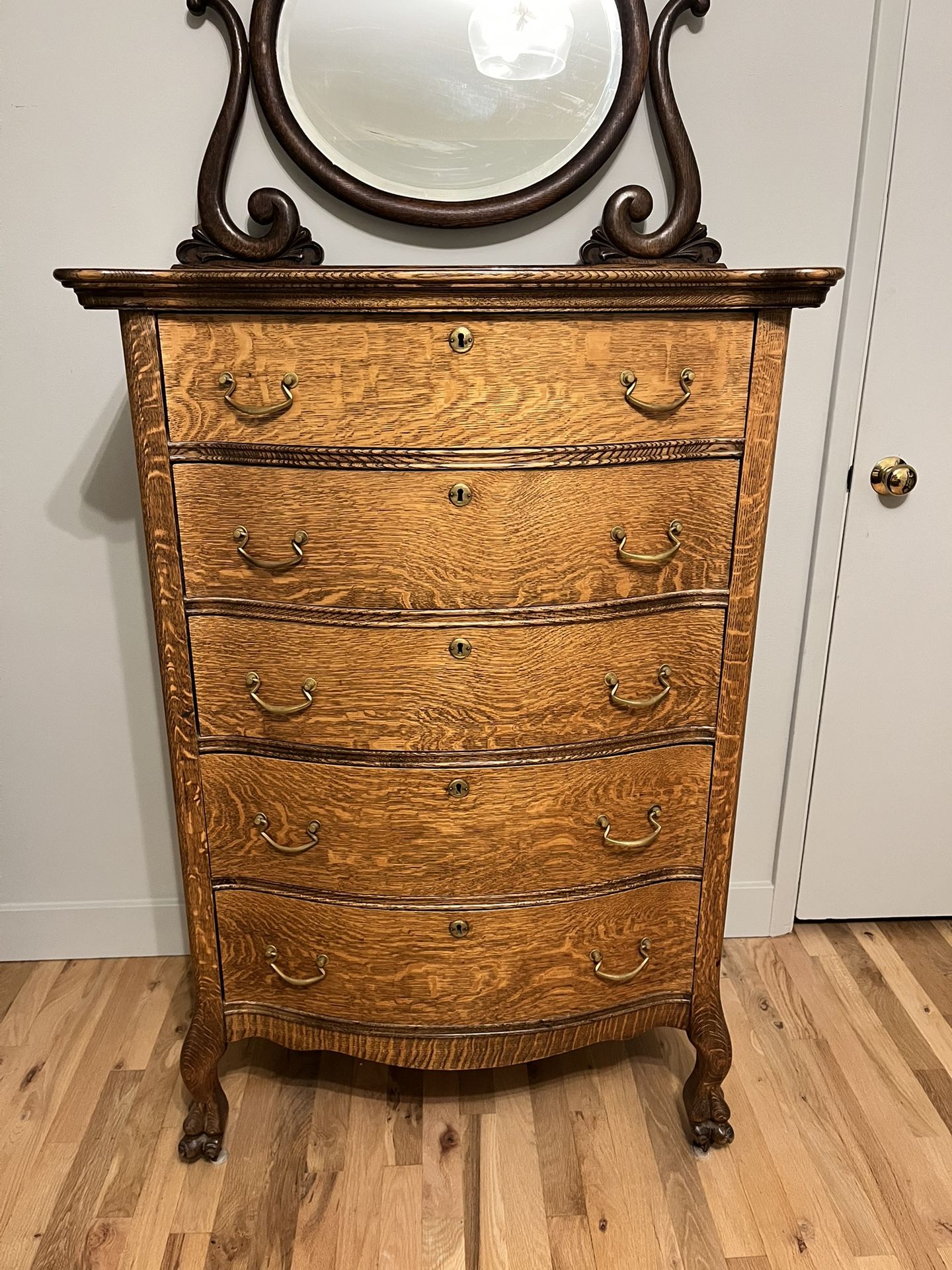 Antique Dresser With Mirror 
