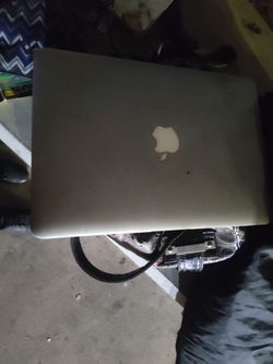 (For Parts Only) Mac Book Air