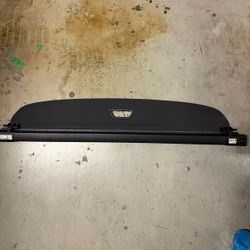 GLC cargo cover