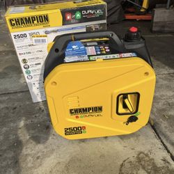 Champion Power Equipment 2500/1850-Watt Recoil Start Gasoline/Propane Powered Dual Fuel Inverter Gen