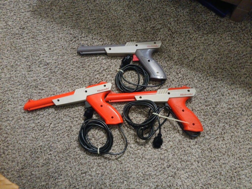 NES Zapper Light Guns UNTESTED