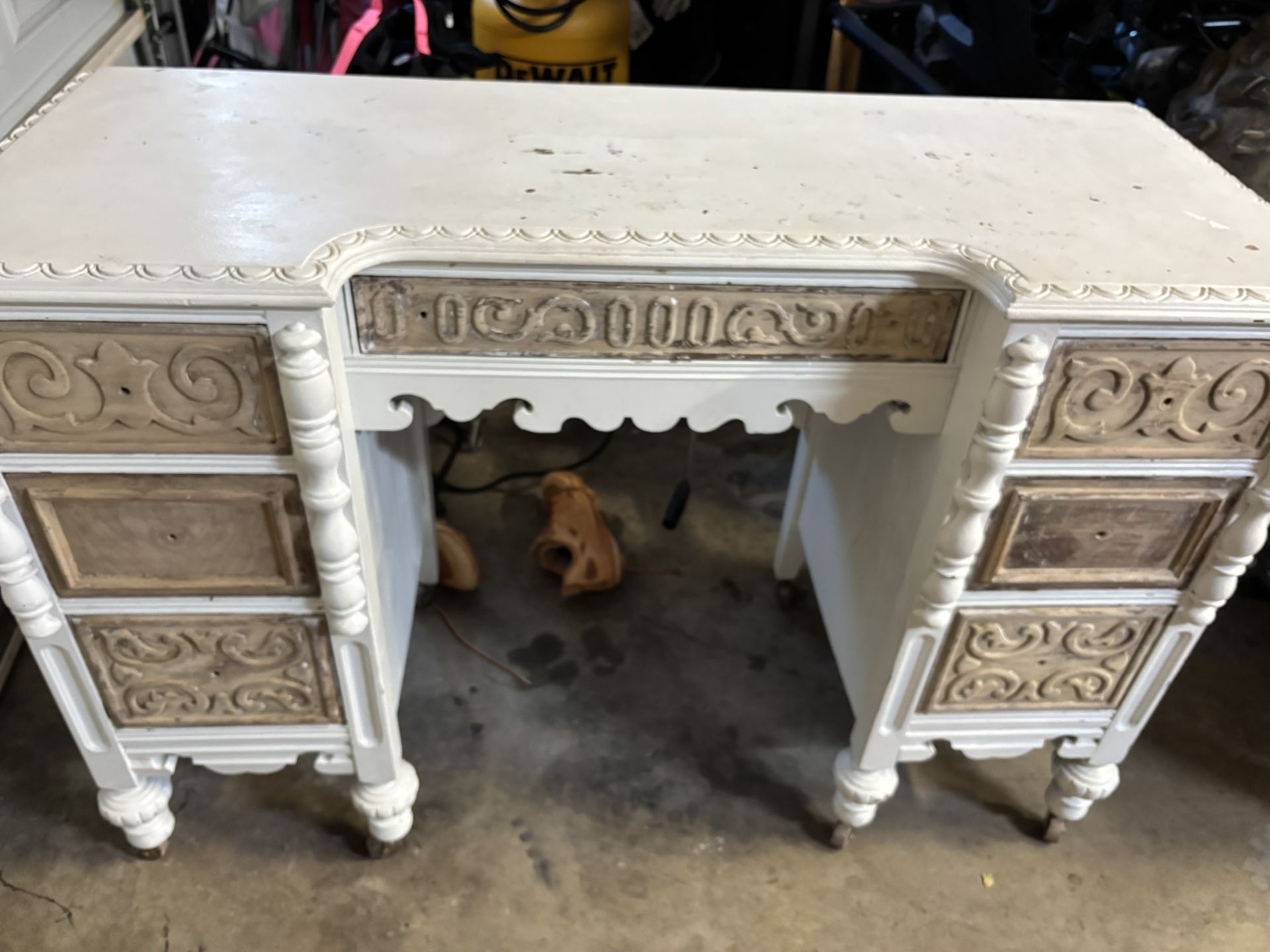 Princess Desk 