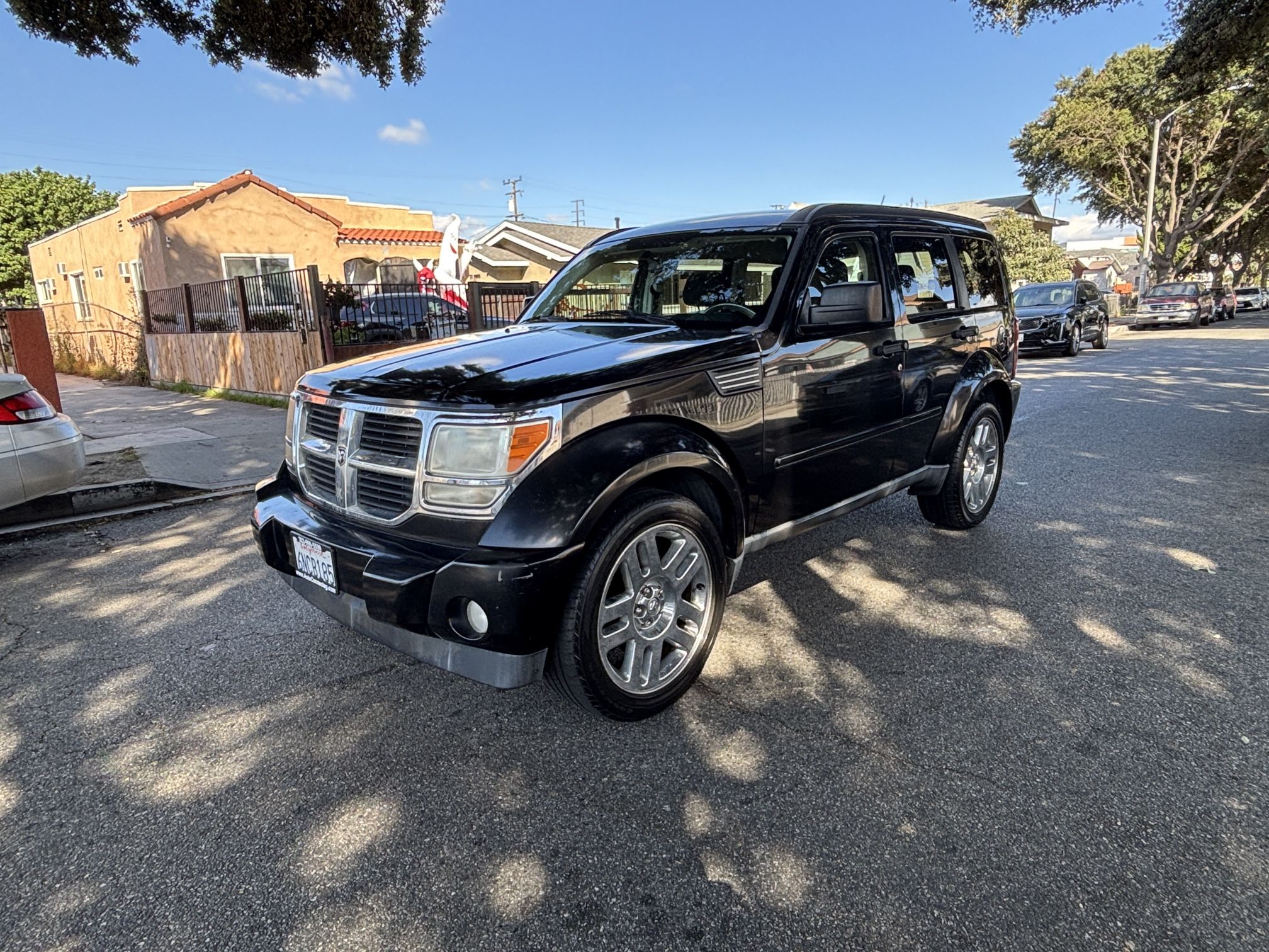 2010 DODGE NITRO SLT CLEAN TITLE RUNS GREAT AUG 2024 REGISTRATION 125k miles SPACIOUS FAMILY CAR