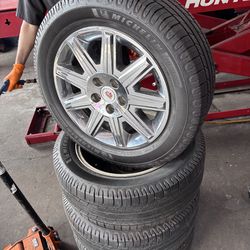 17s Cadillac DTS wheels