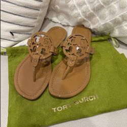 Tory burch sandals