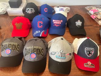 Lot of 20 Assorted Baseball Caps & Visors – Cubs, NFL, Callaway & More