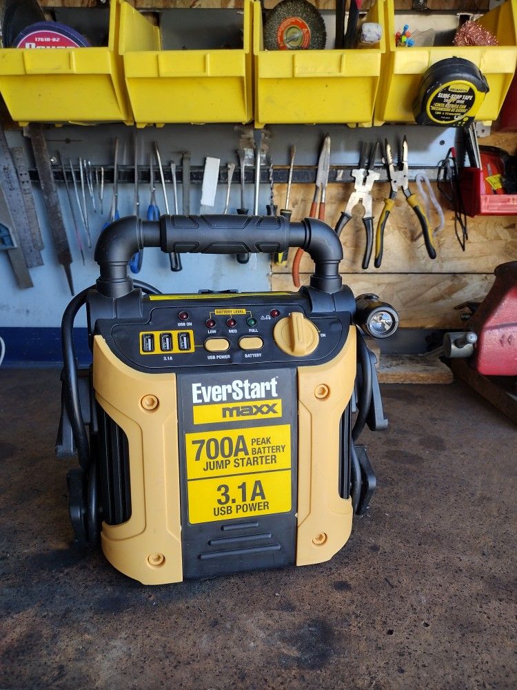 Power Station/Jump Starter