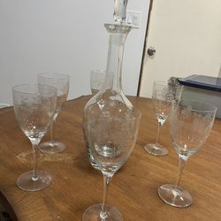 Wine Decanter With 6 Glasses
