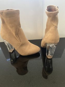 New Suede tan Boots Size 8.5