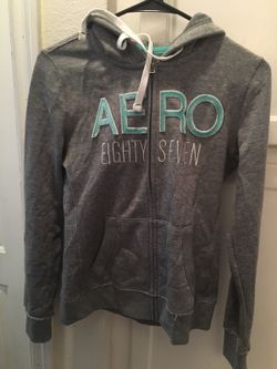 Aeropostale gray sweater-Size Small Brand new