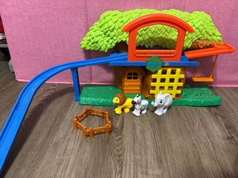 Kids Zoo Playset with Animal Figures