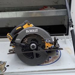 New Dewalt 60v Flex Saw