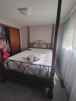 4 post queen bed frame