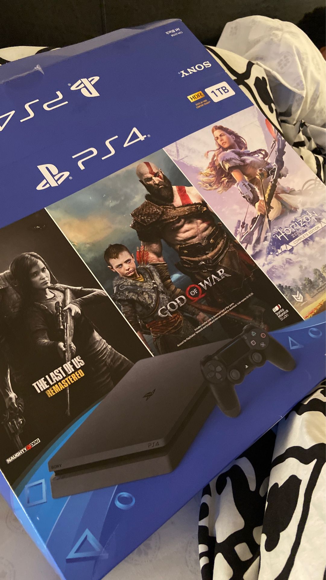 PS4 1TB w/ 10 games installed