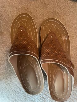 Sandles