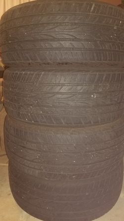 4 Yokohama Avid EnVigor tires (8 33nds)