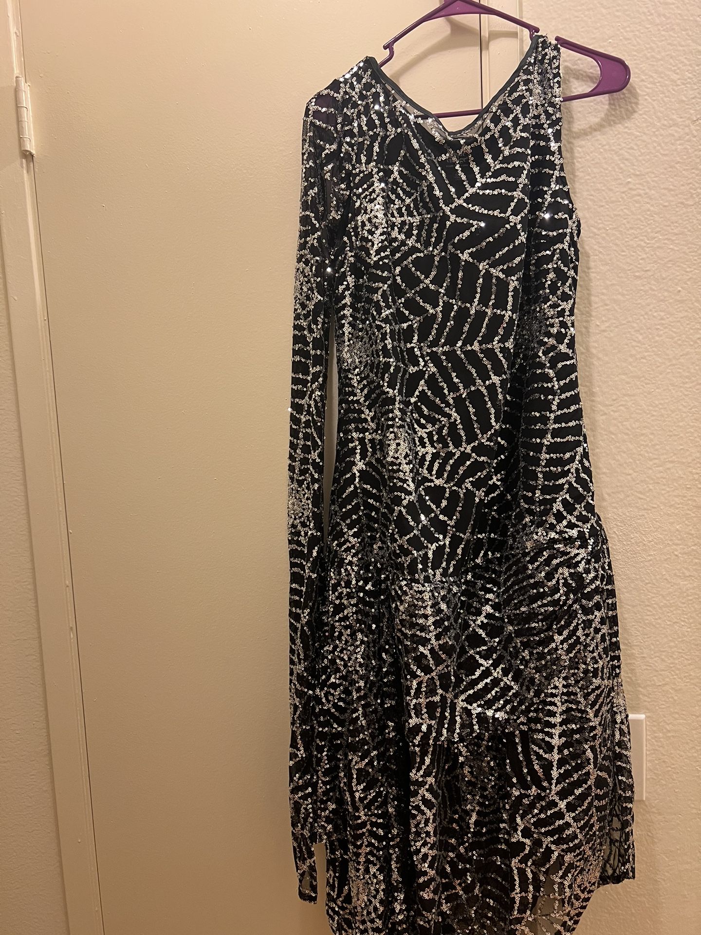 NEW Unique Vintage One-Shoulder Sequined Spider Web Dress