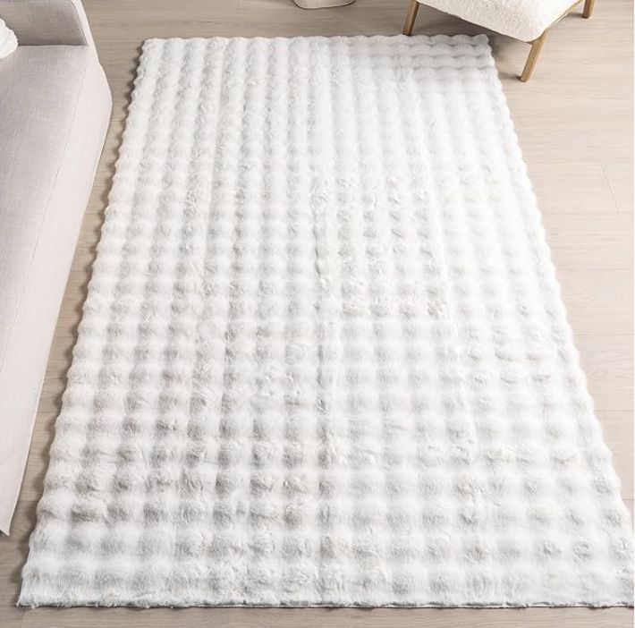 Cozy White Rug Machine Wahsable, non slip 5x8