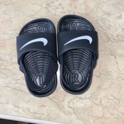 Kid Nike Sandles