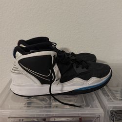Nike Kyrie Infinity