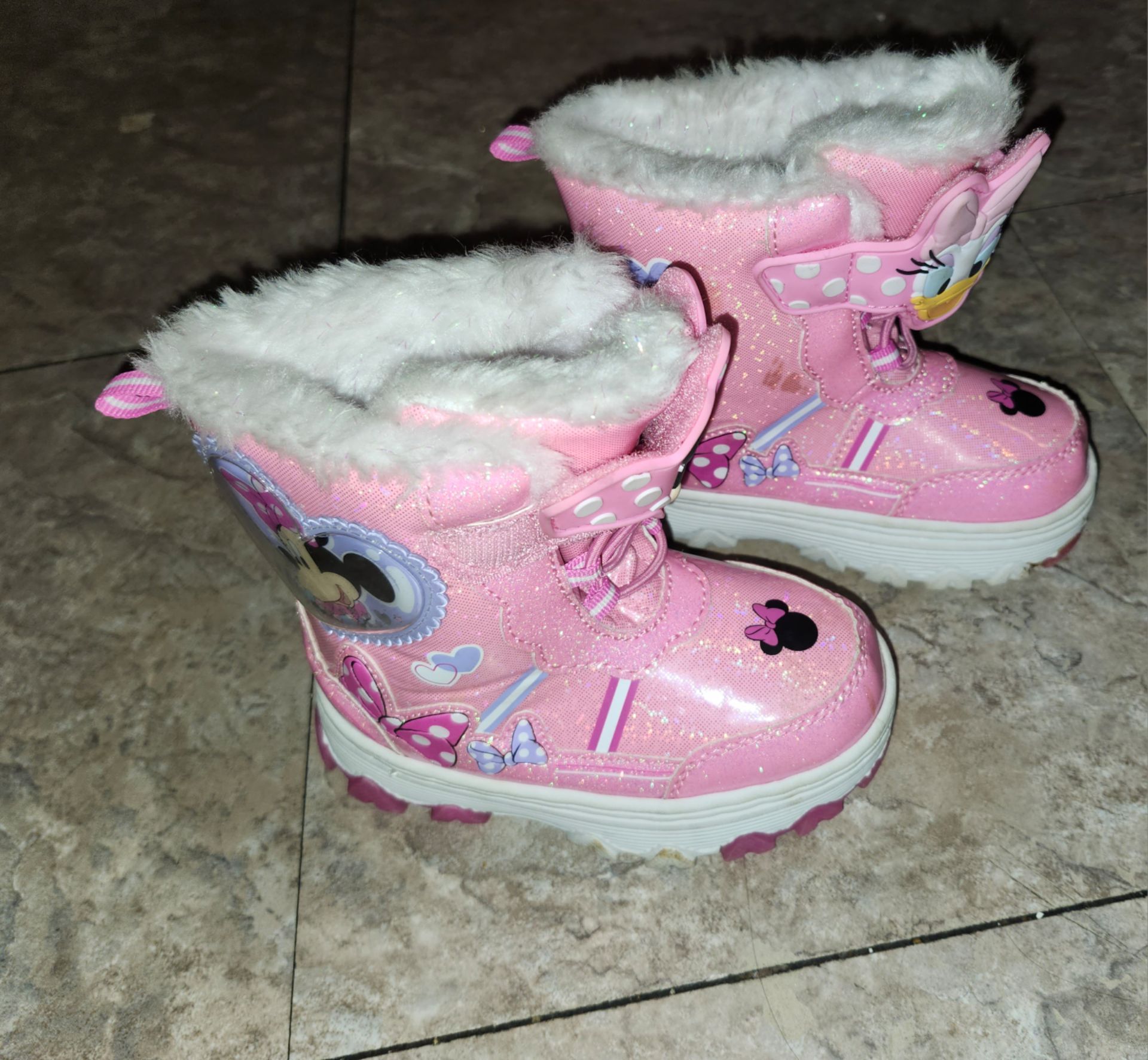Disney Minnie mouse light up winter boots waterproof