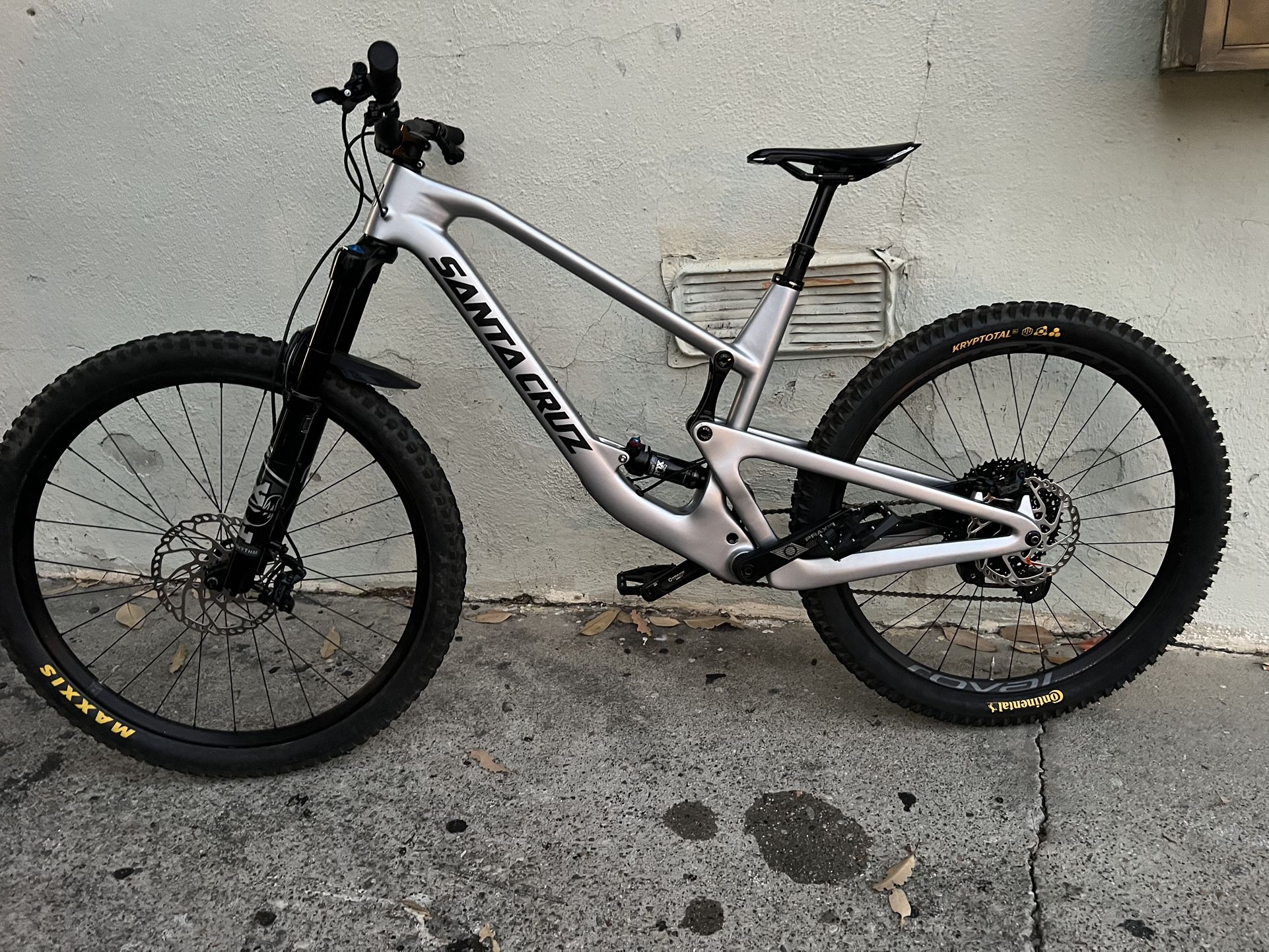 Mountain Bike Like New