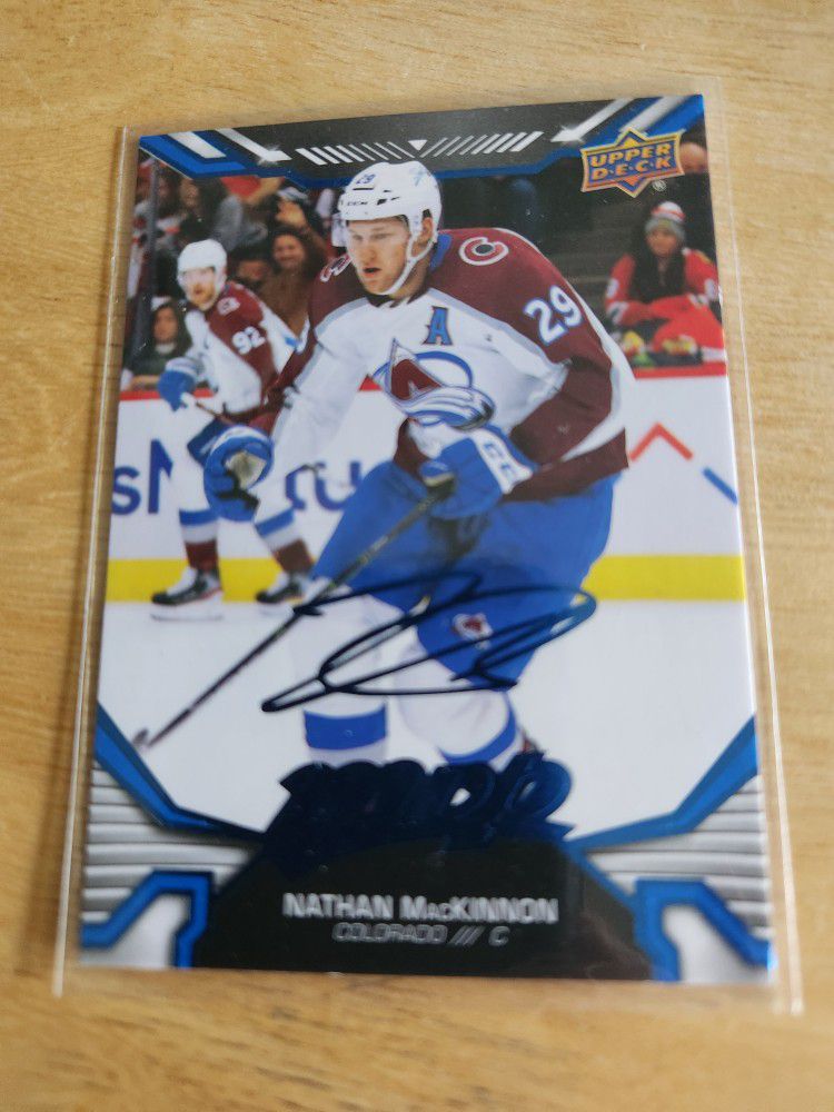 22/23 Nathan McKinnon Autographed Upper Deck MVP Hockey Card