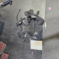 Aqua Lung Pearl i3 BCD, women’s. Weight Integrated hybrid air cell, SureLock II system