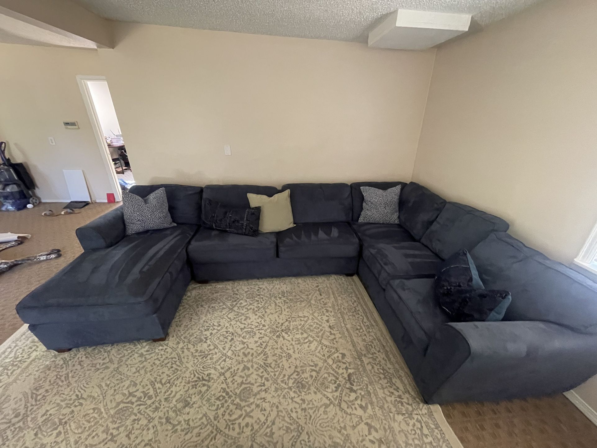Couch With Pull Out Bed