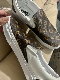 White Vans Slip On