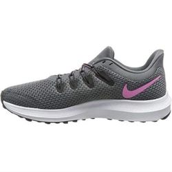 Nike Quest Running Shoes New 