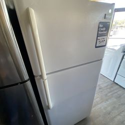 Kenmore Refrigerator 