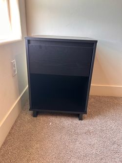 Black Night stand