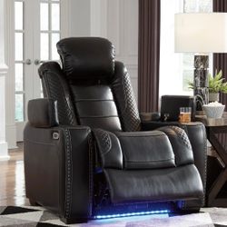 Party Time Power Recliner

