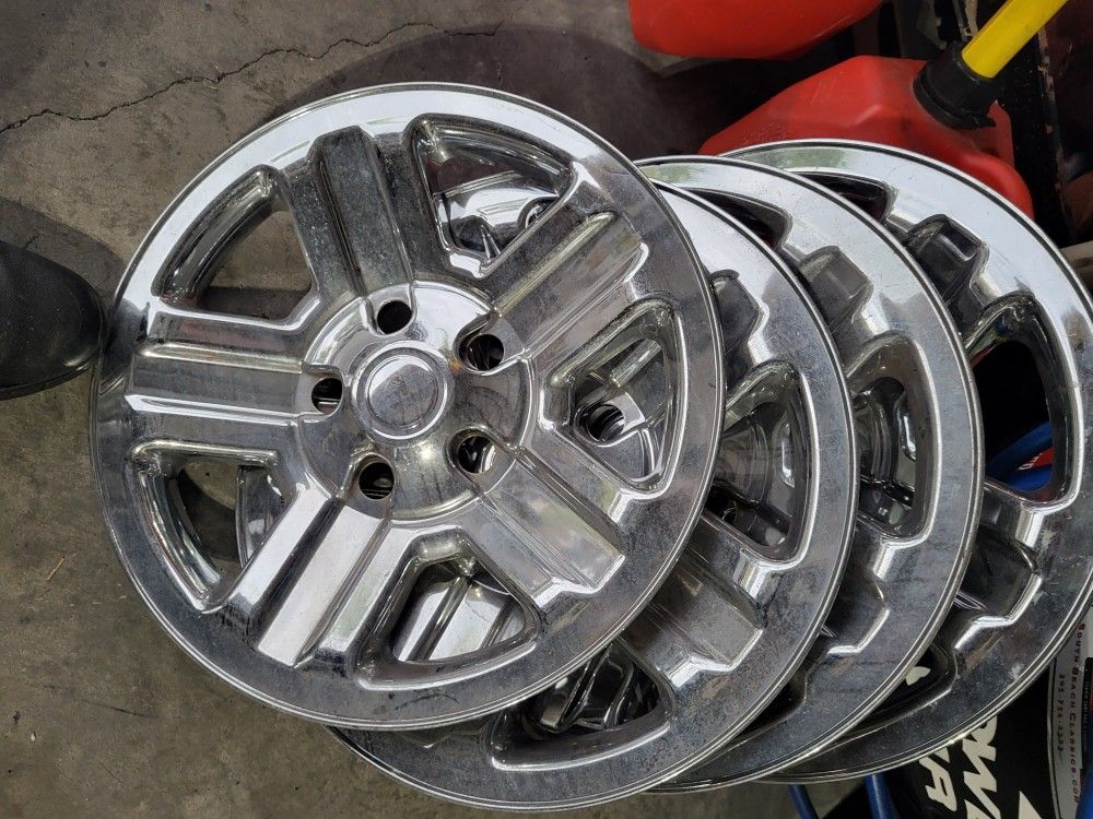 Assorted Hub Caps Jeep, Honda,Tacoma,Ranger