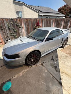 2000 Ford Mustang