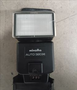 Minolta 320 X Auto Flash